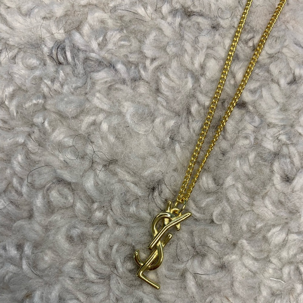 Like new necklace